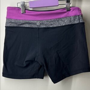 Lululemon Reverse Groove Shorts